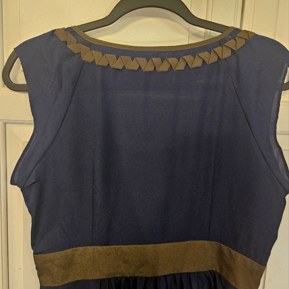 - Stylized Retro- RUBY BELL - Picture 6 of 13